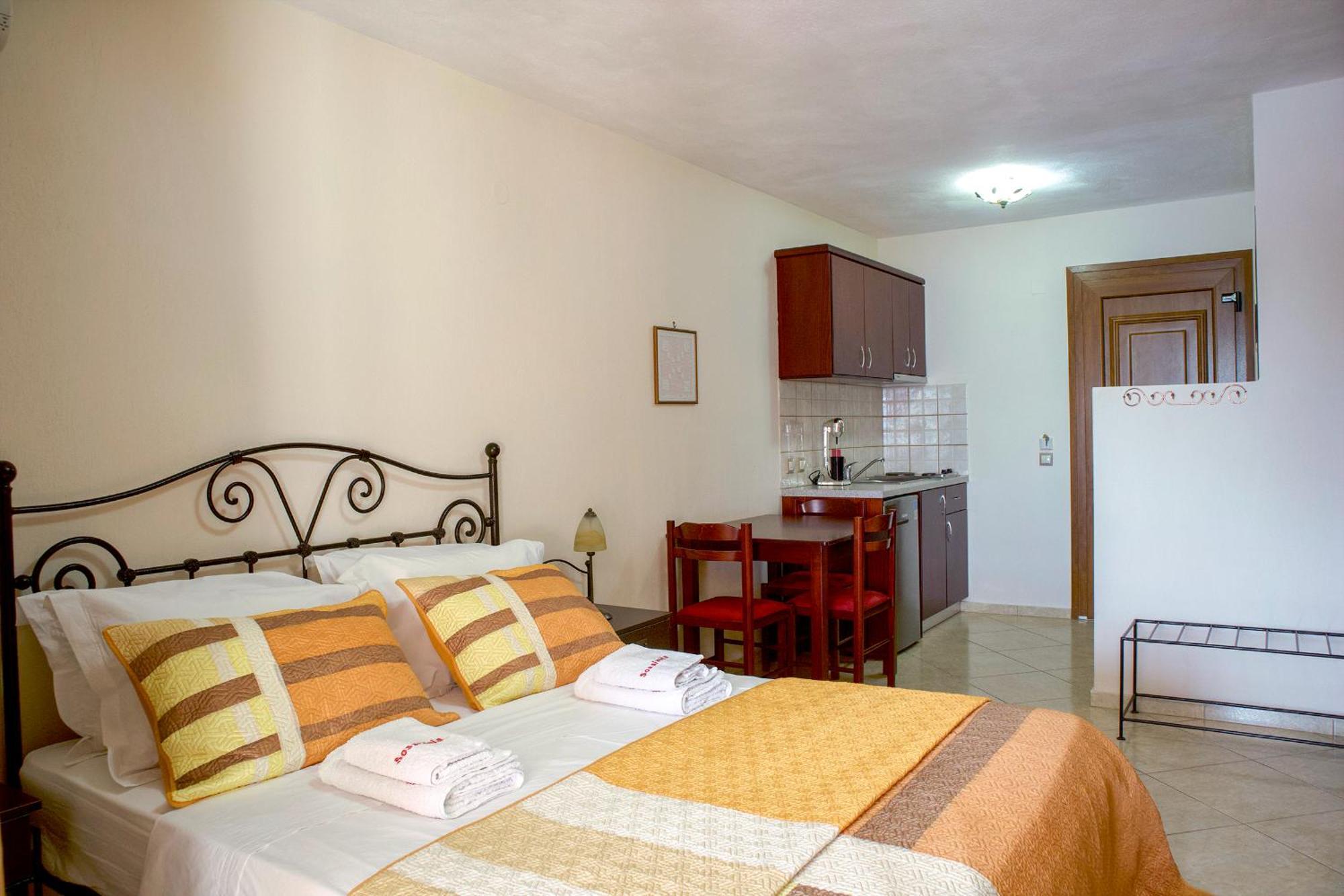 Sossinola Aparthotel Steni Vala Alonissos Buitenkant foto